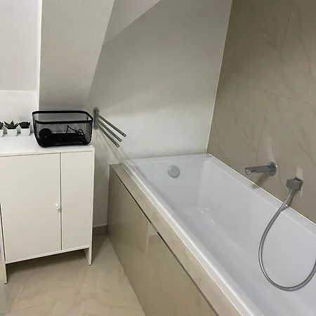 Apartmanovy Dum Jansky Sen Apartment