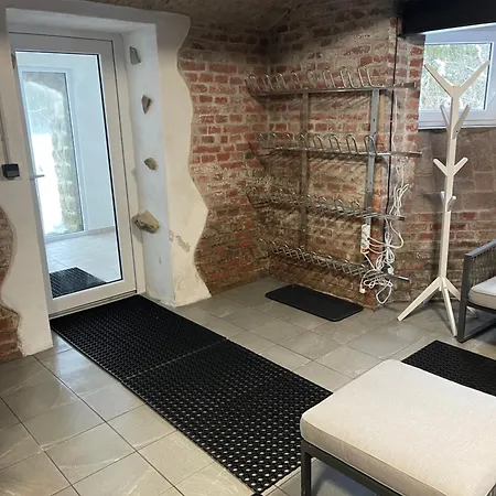 Apartmanovy Dum Jansky Sen